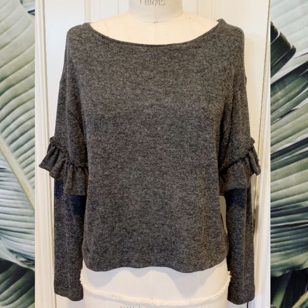 ⚡️Zara Ruffle Sweater🌵